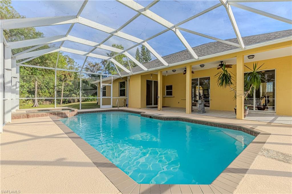 3611 17th Ave SW, Naples, Fl 34117-3
