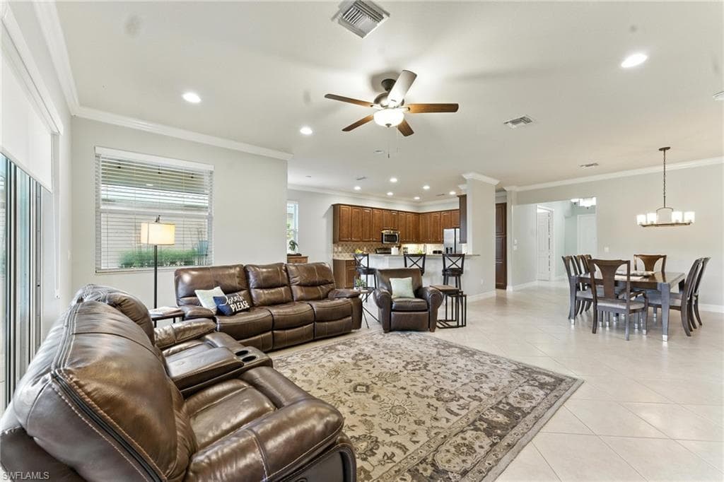 6899 Del Mar Ter, Naples, FL 34105-13