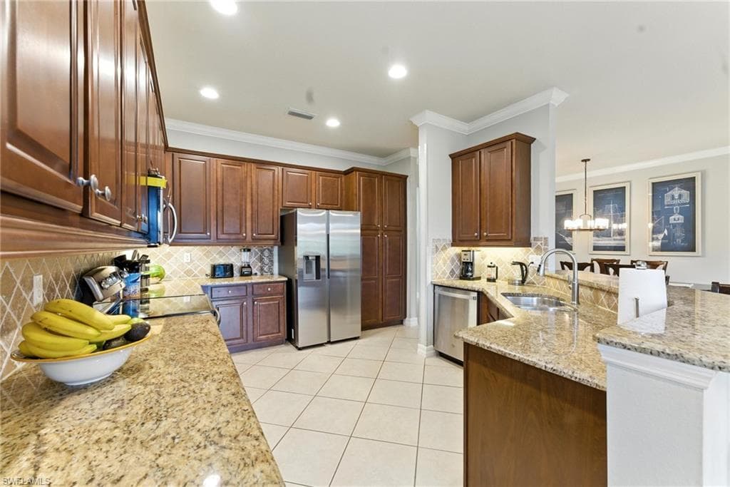 6899 Del Mar Ter, Naples, FL 34105-16