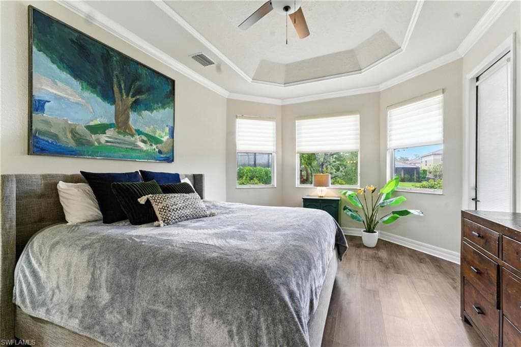 6899 Del Mar Ter, Naples, FL 34105-19