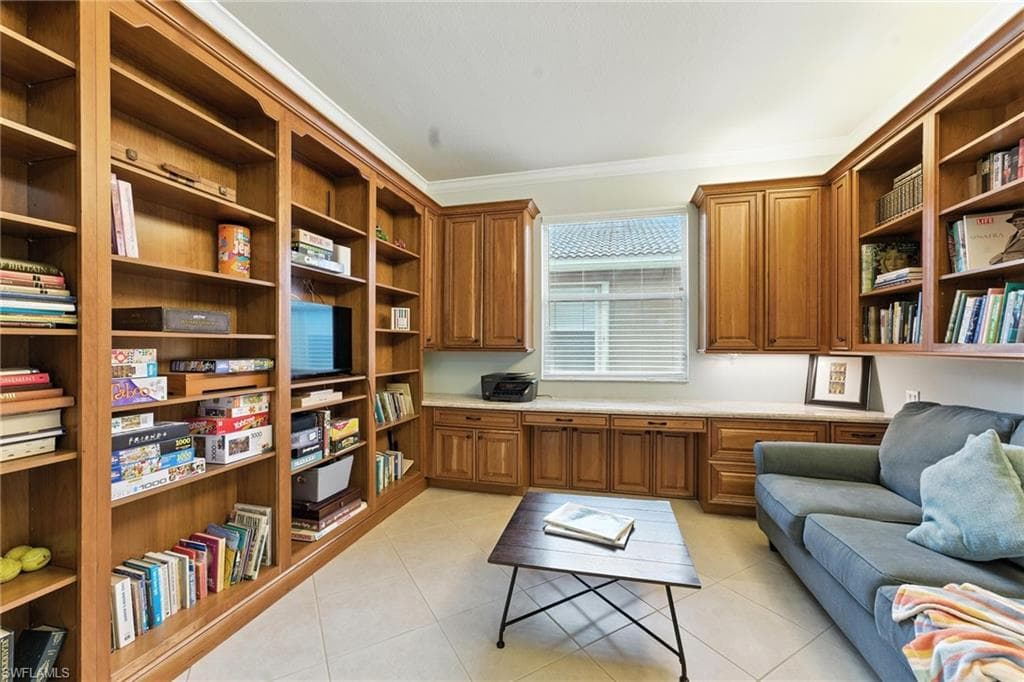 6899 Del Mar Ter, Naples, FL 34105-22