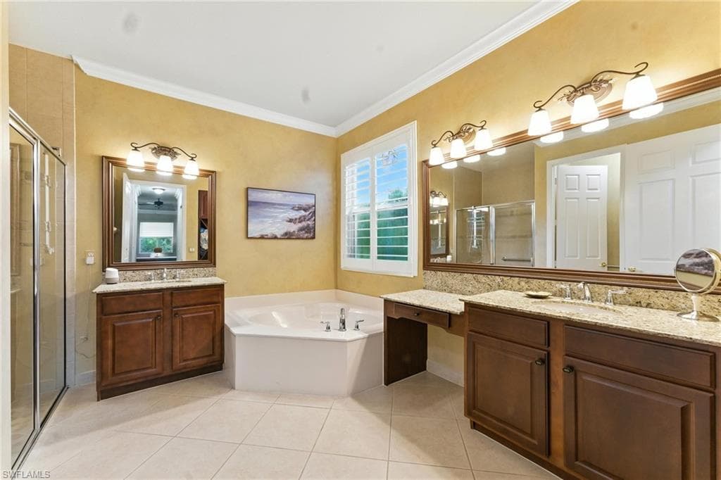 6899 Del Mar Ter, Naples, FL 34105-29