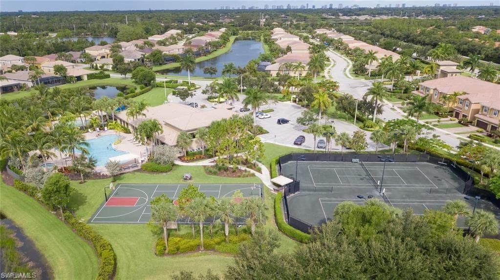 6899 Del Mar Ter, Naples, FL 34105-41