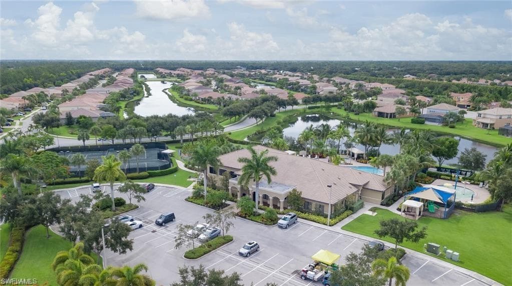 6899 Del Mar Ter, Naples, FL 34105-45