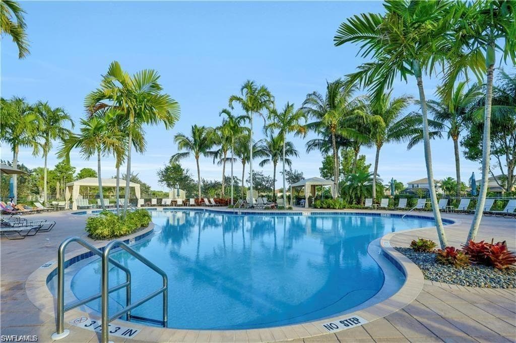 6899 Del Mar Ter, Naples, FL 34105-46