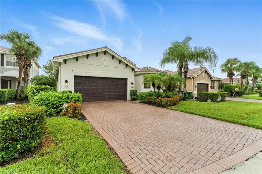 6899 Del Mar Ter, Naples, FL 34105-7
