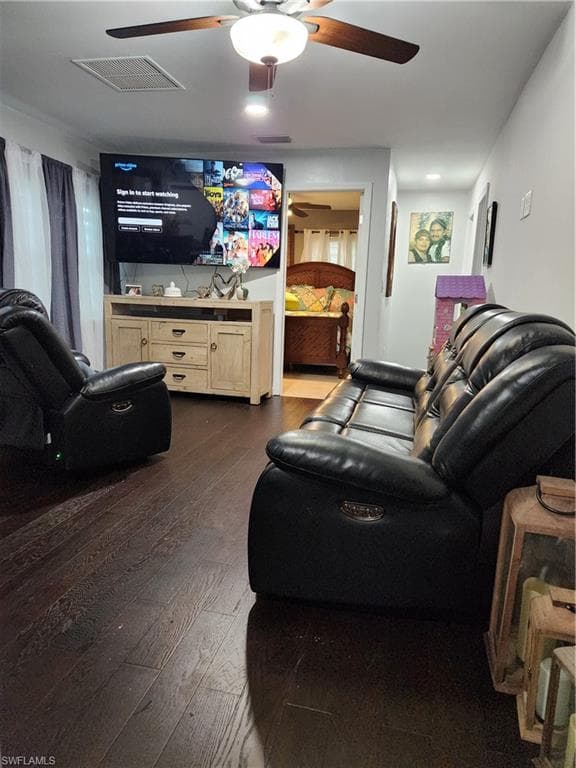 5214 Carlton St, Naples, FL 34113-3