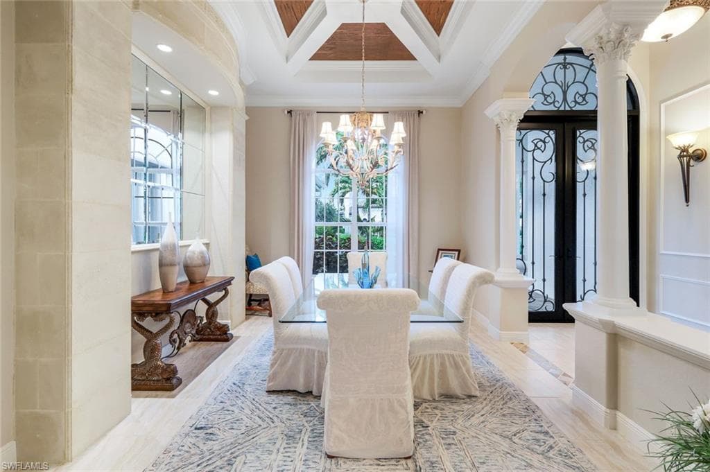 7511 Hogan Ct, Naples, FL 34113-16