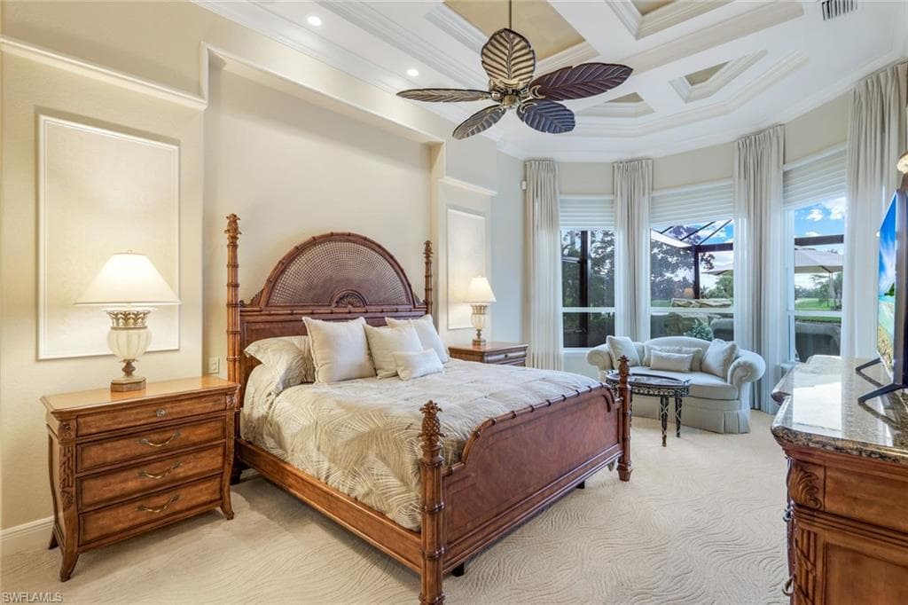 7511 Hogan Ct, Naples, FL 34113-18