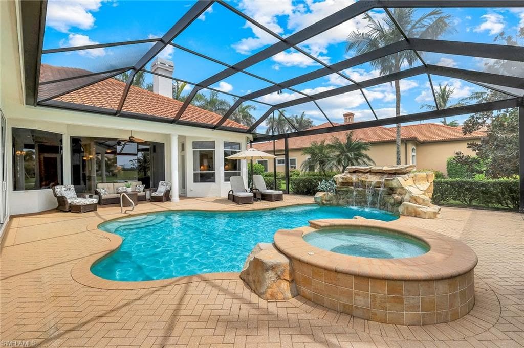 7511 Hogan Ct, Naples, FL 34113-34