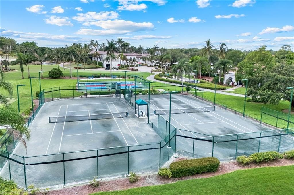 7511 Hogan Ct, Naples, FL 34113-42