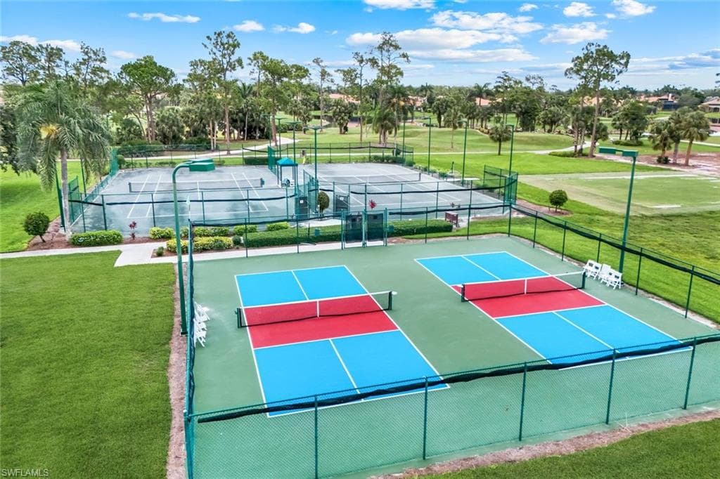7511 Hogan Ct, Naples, FL 34113-43