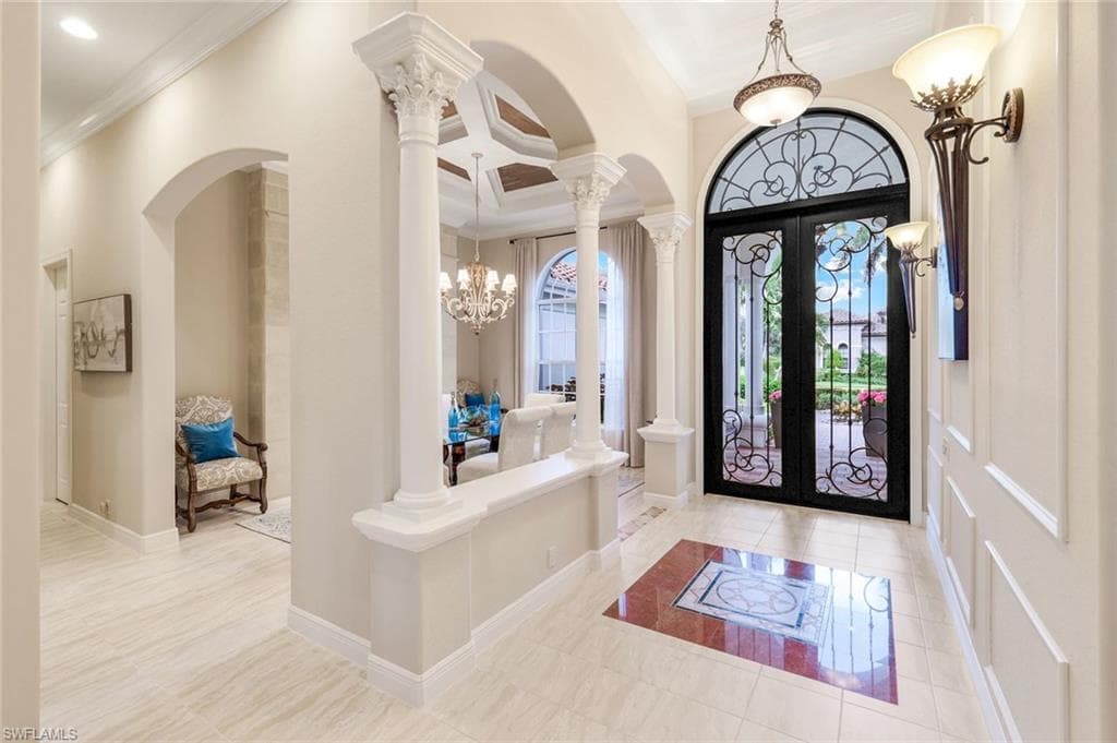 7511 Hogan Ct, Naples, FL 34113-4