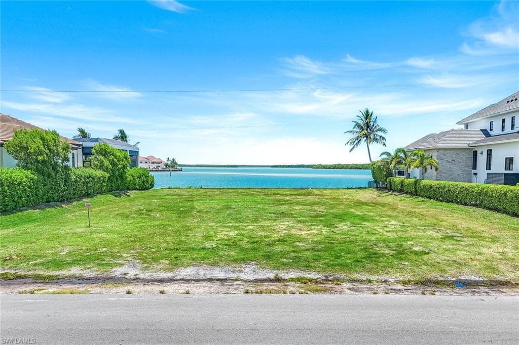 1485 Caxambas Ct, Marco Island, FL 34145-6