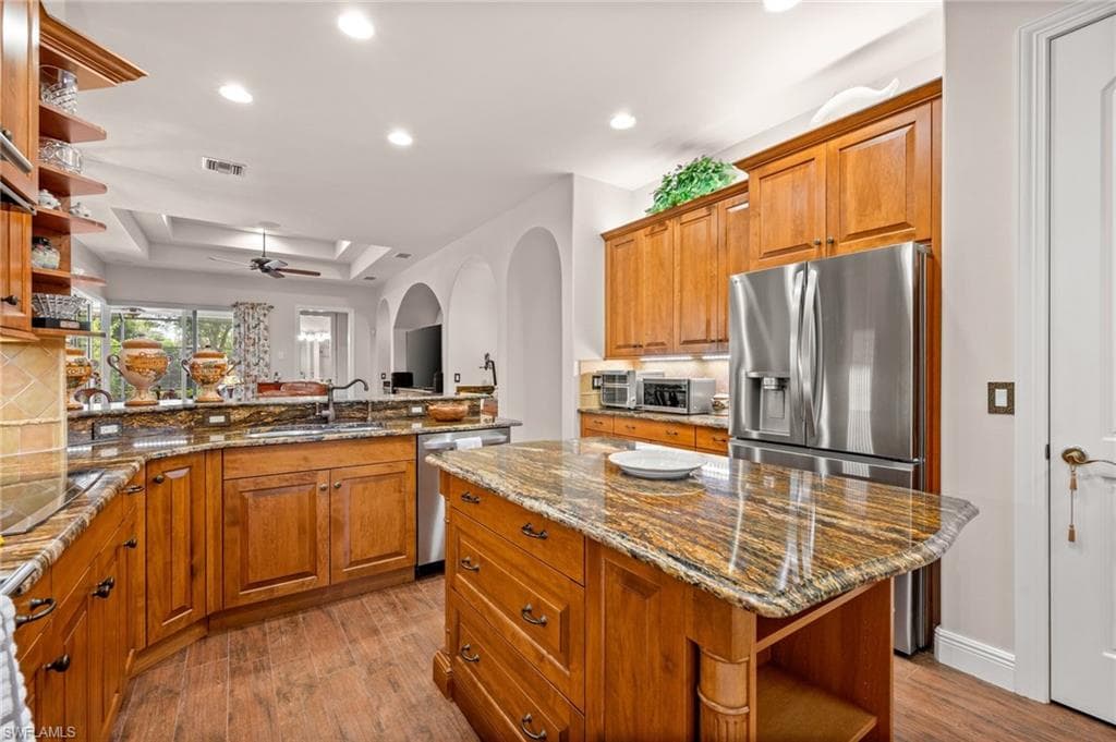5802 Hammock Isles Dr, Naples, FL 34119-20