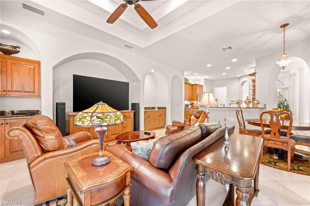 5802 Hammock Isles Dr, Naples, FL 34119-28