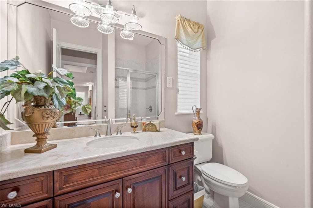 5802 Hammock Isles Dr, Naples, FL 34119-30