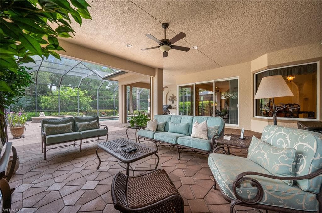 5802 Hammock Isles Dr, Naples, FL 34119-39