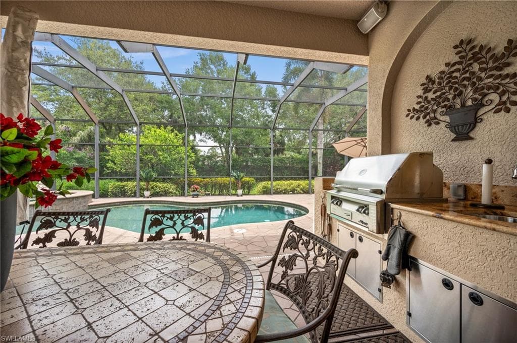 5802 Hammock Isles Dr, Naples, FL 34119-42