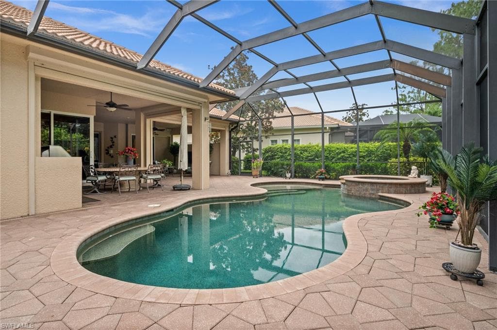 5802 Hammock Isles Dr, Naples, FL 34119-46