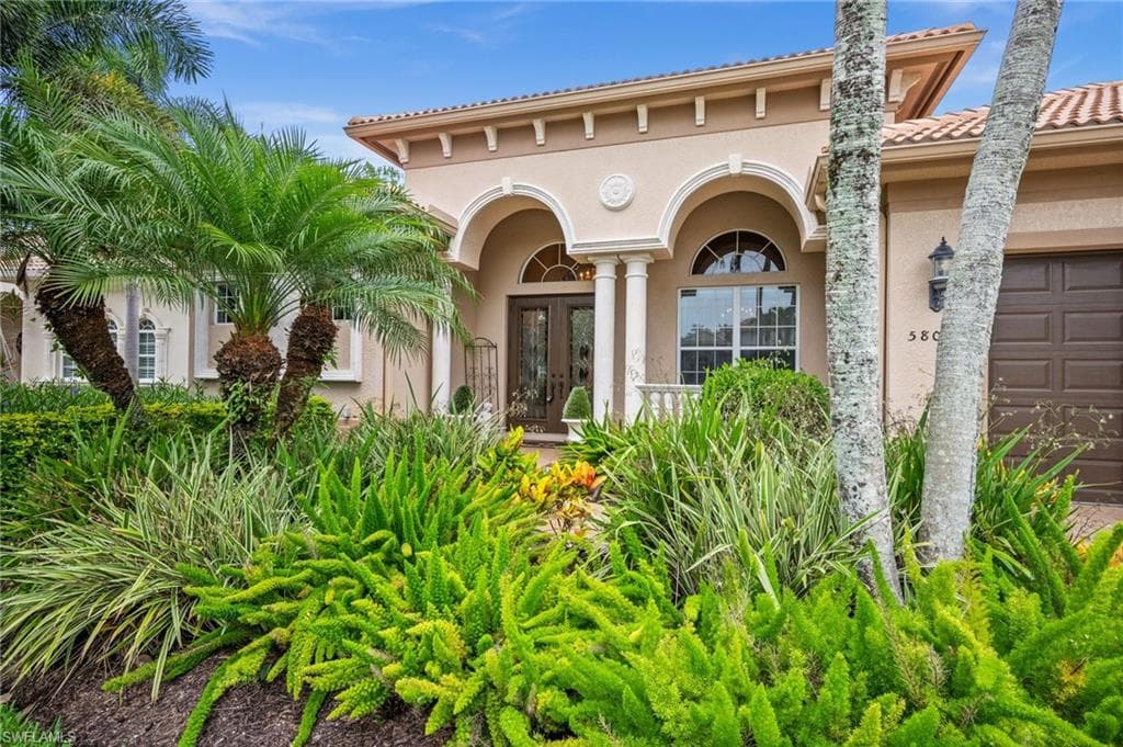 5802 Hammock Isles Dr, Naples, FL 34119-50