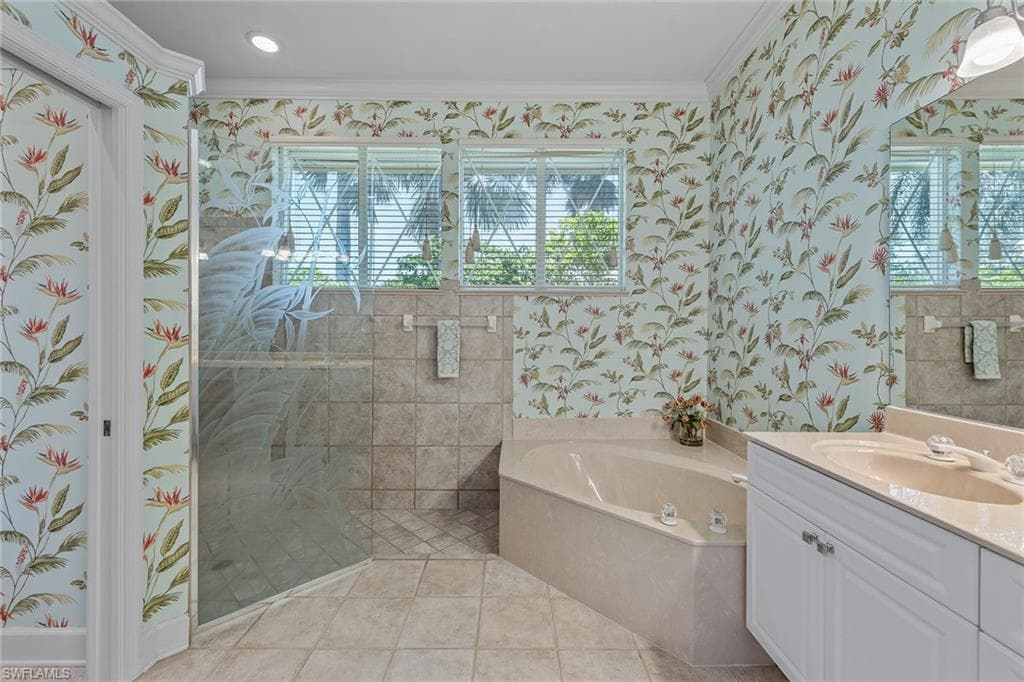 1824 Bahama Ave, Marco Island, FL 34145-19