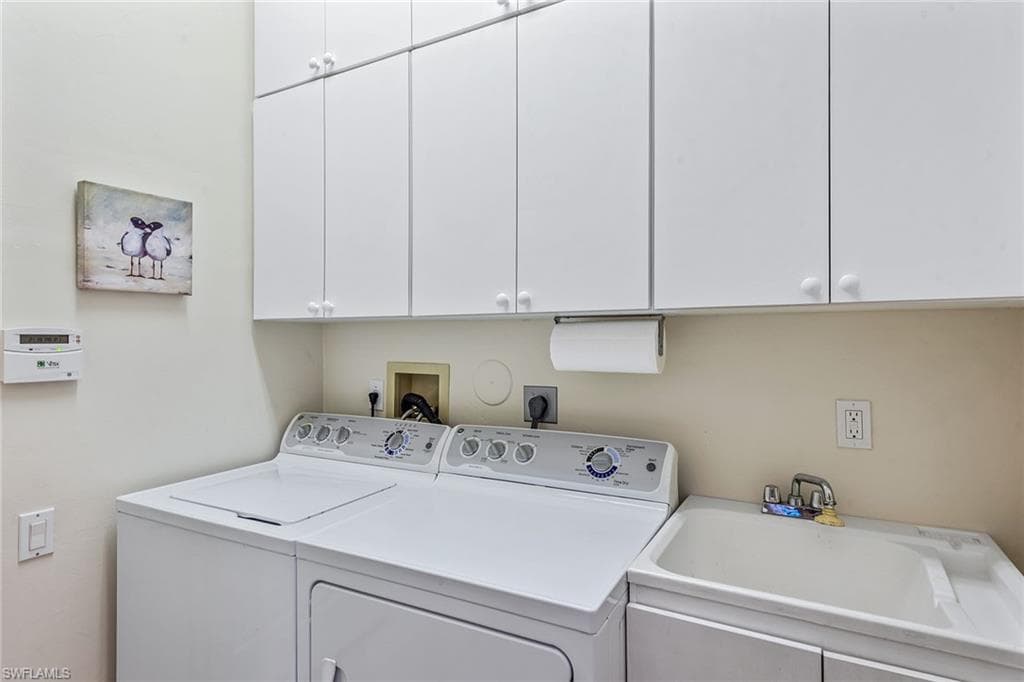 1824 Bahama Ave, Marco Island, FL 34145-25