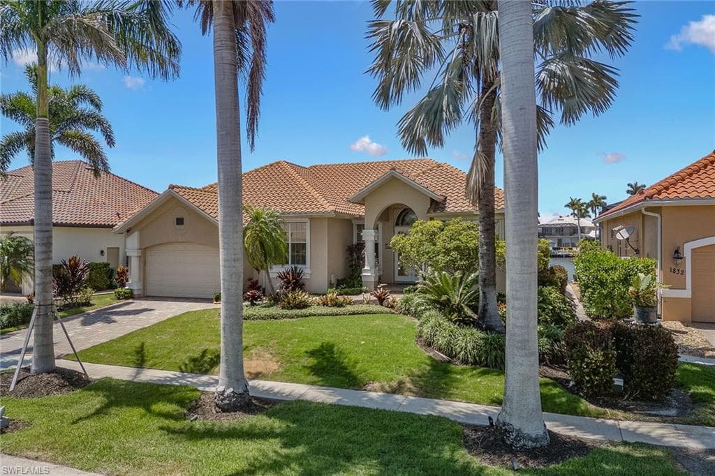 1824 Bahama Ave, Marco Island, FL 34145-3