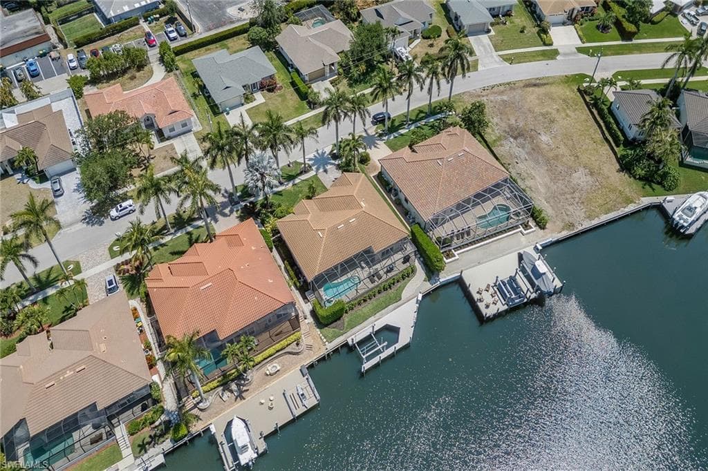 1824 Bahama Ave, Marco Island, FL 34145-47