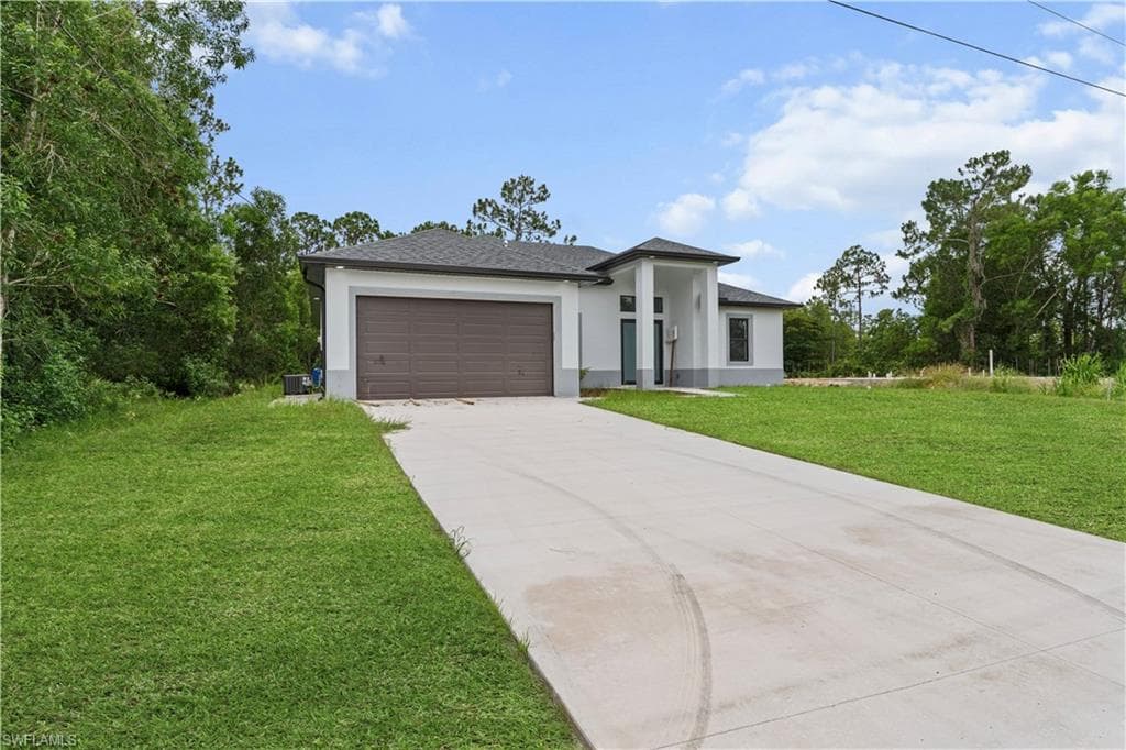 353 Nathan Ave, Lehigh Acres, FL 33974-5