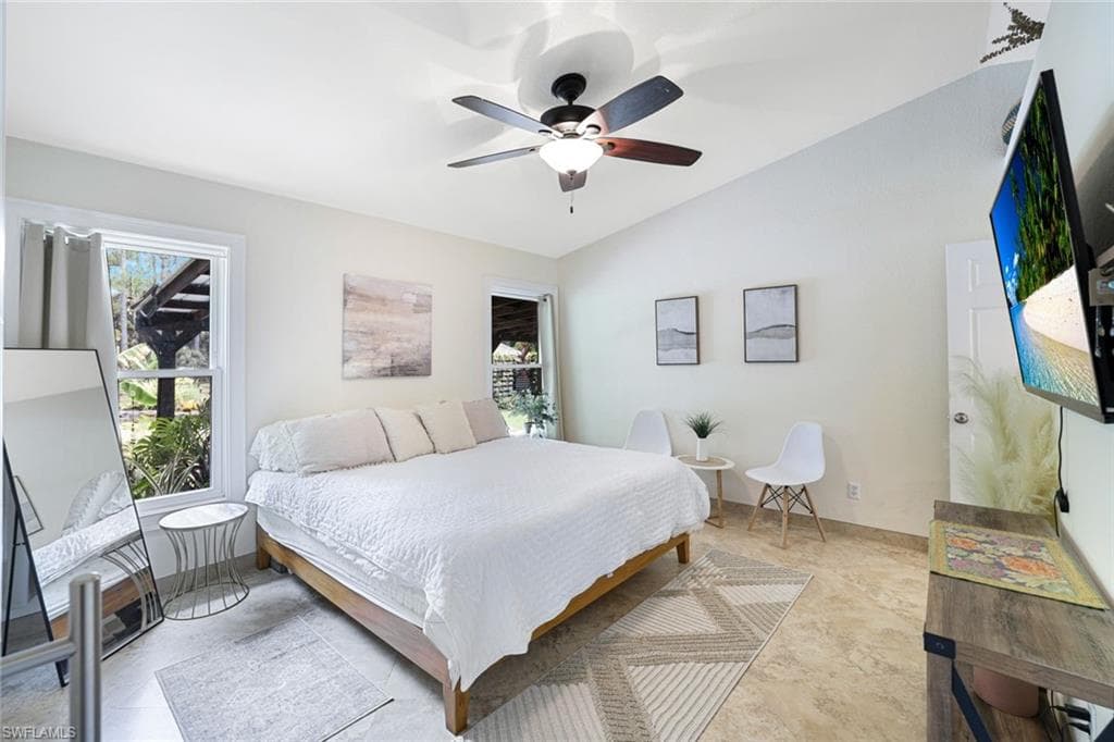 4710 1st Ave NW, Naples, FL 34119-14