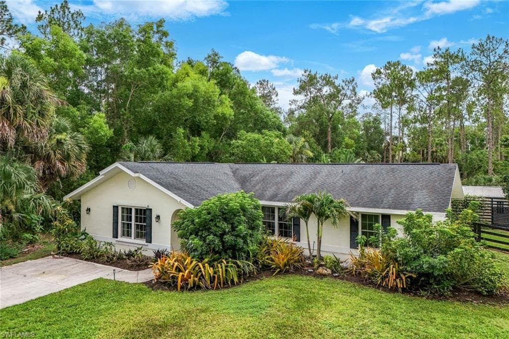 4710 1st Ave NW, Naples, FL 34119-25