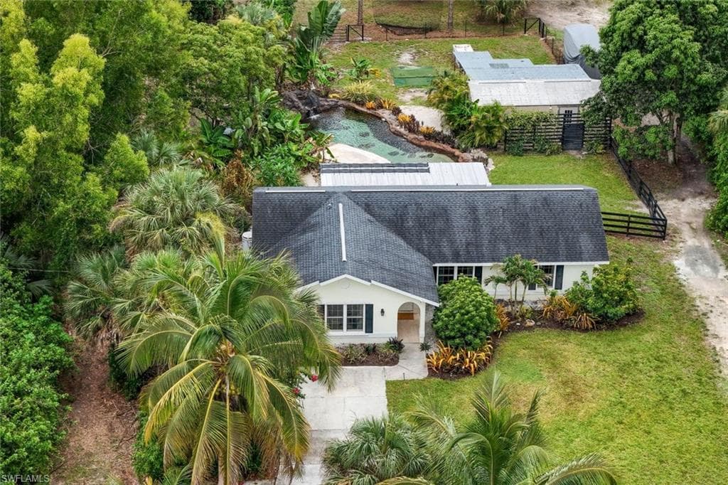 4710 1st Ave NW, Naples, FL 34119-26