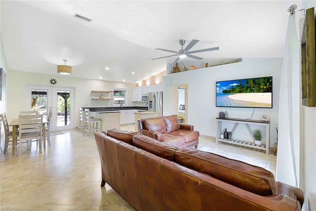 4710 1st Ave NW, Naples, FL 34119-3