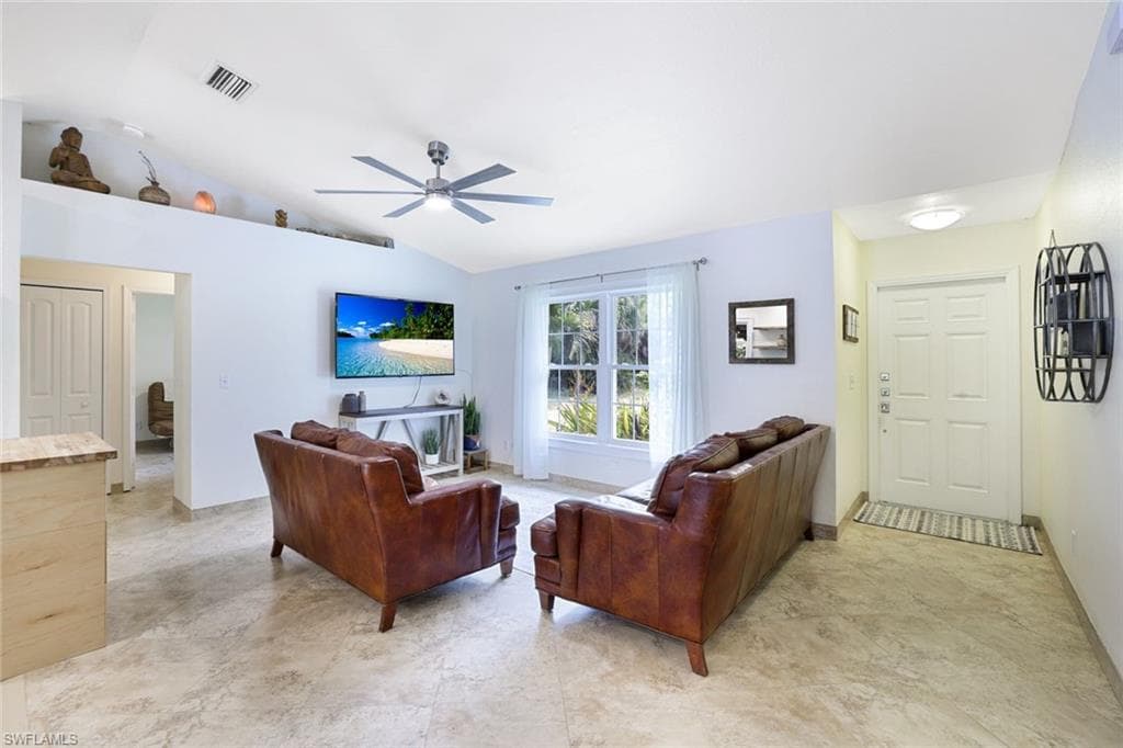 4710 1st Ave NW, Naples, FL 34119-4