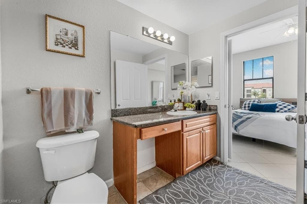 13010 Positano Cir 206, Naples, FL 34105-10