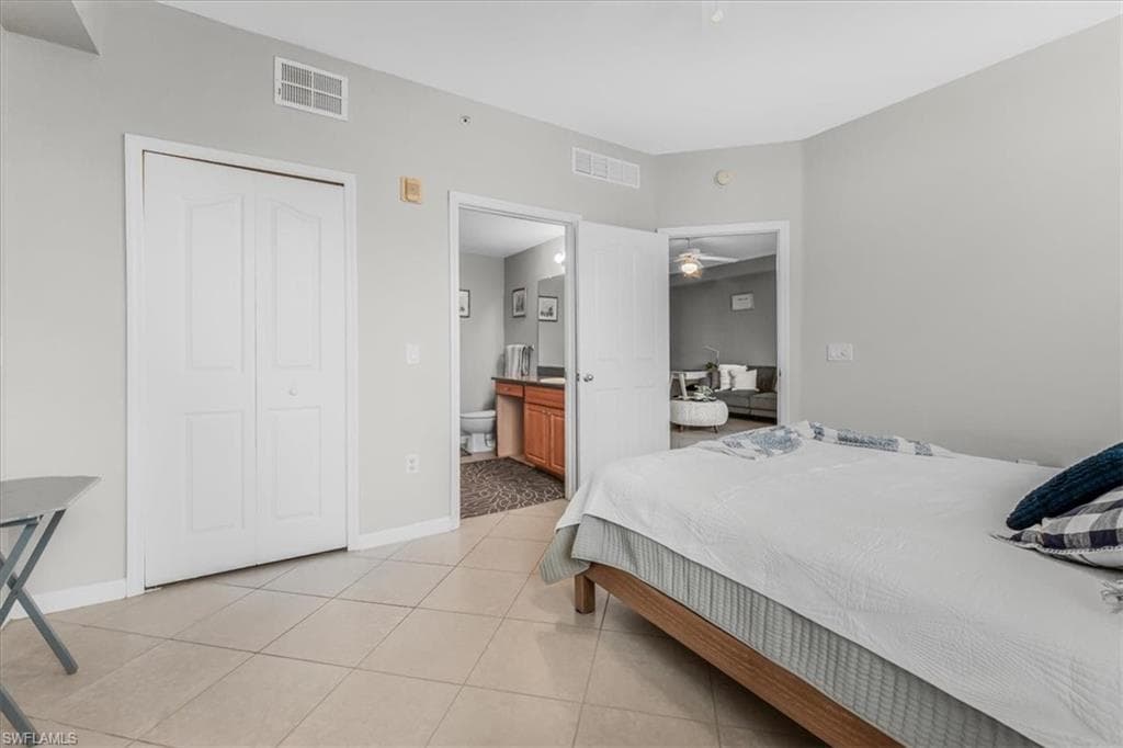 13010 Positano Cir 206, Naples, FL 34105-13