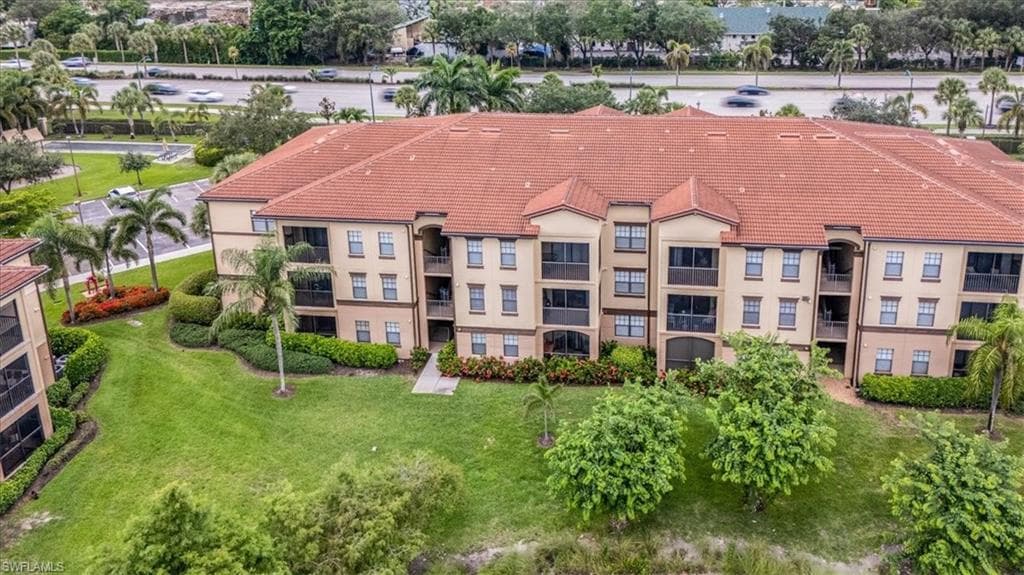 13010 Positano Cir 206, Naples, FL 34105-3