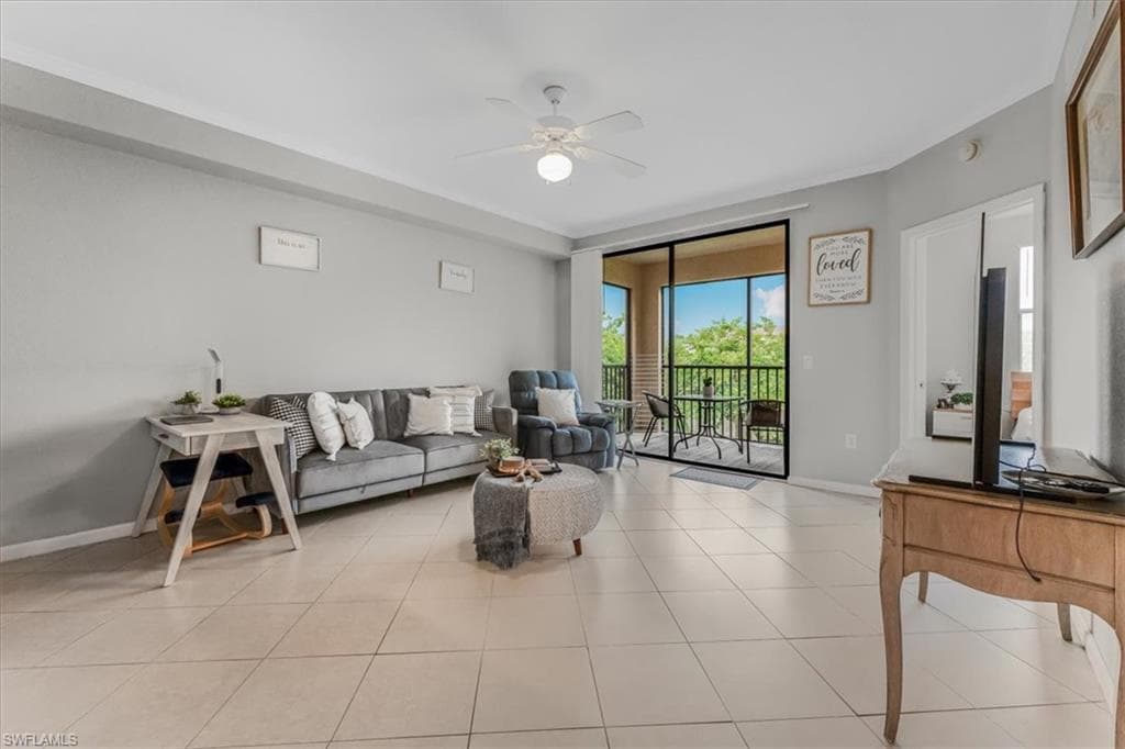 13010 Positano Cir 206, Naples, FL 34105-7