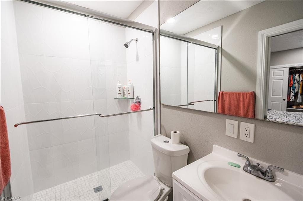 4924 20th Pl SW, Naples, FL 34116-17