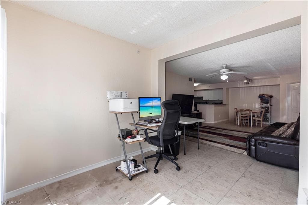 8225 Ibis Club Dr 203, Naples, FL 34104-18