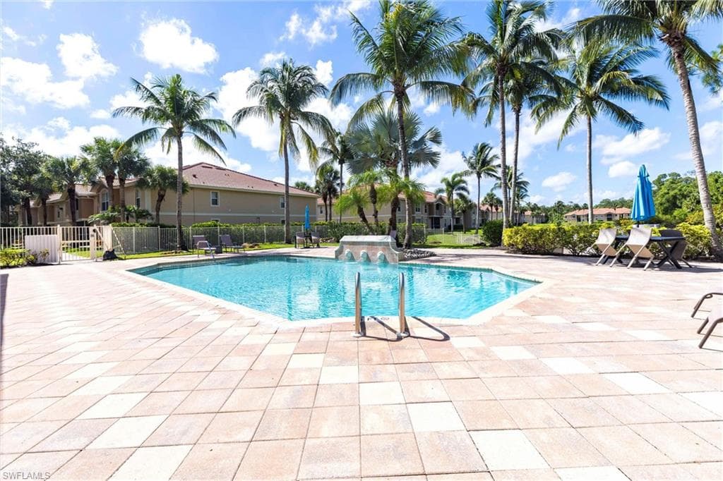 8225 Ibis Club Dr 203, Naples, FL 34104-23