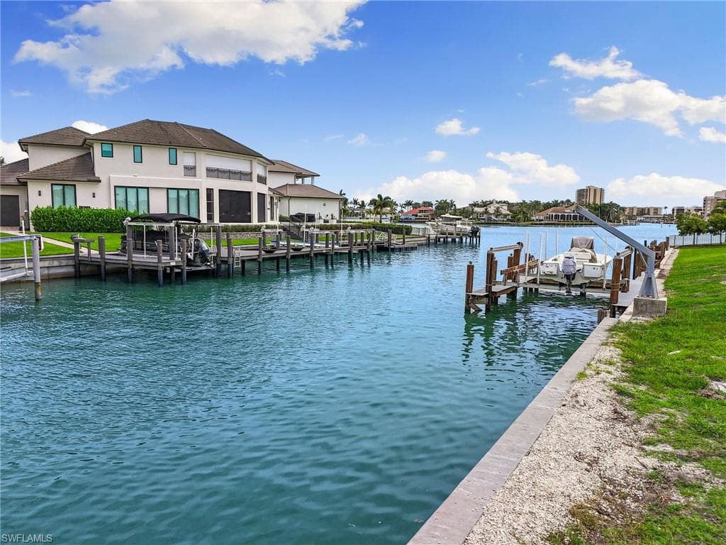 1331 Forrest Ct, Marco Island, FL 34145-14