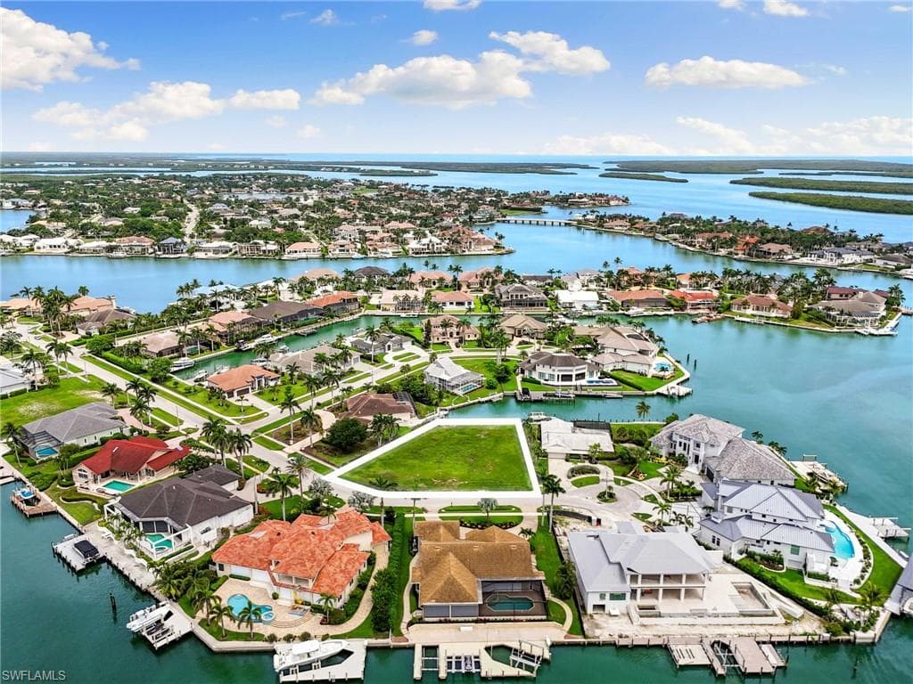 1331 Forrest Ct, Marco Island, FL 34145-1