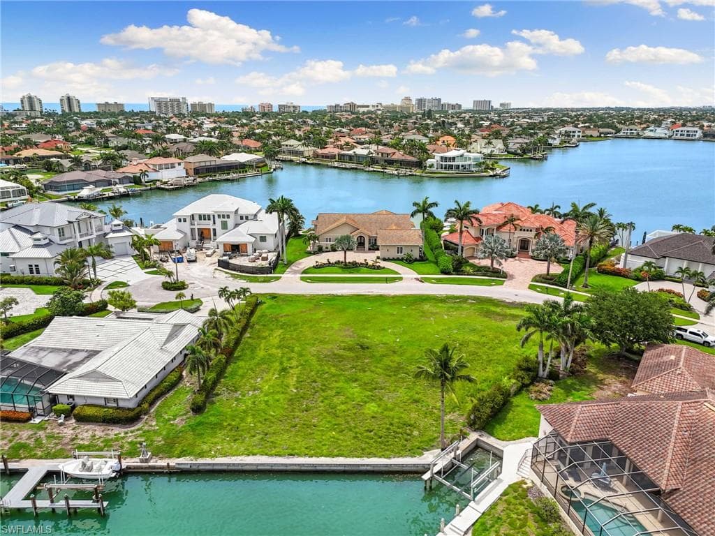 1331 Forrest Ct, Marco Island, FL 34145-8