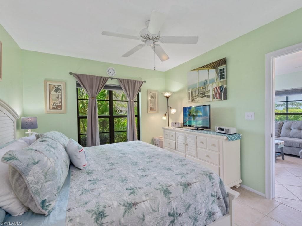 27 Greenbrier St 109, Marco Island, FL 34145-16