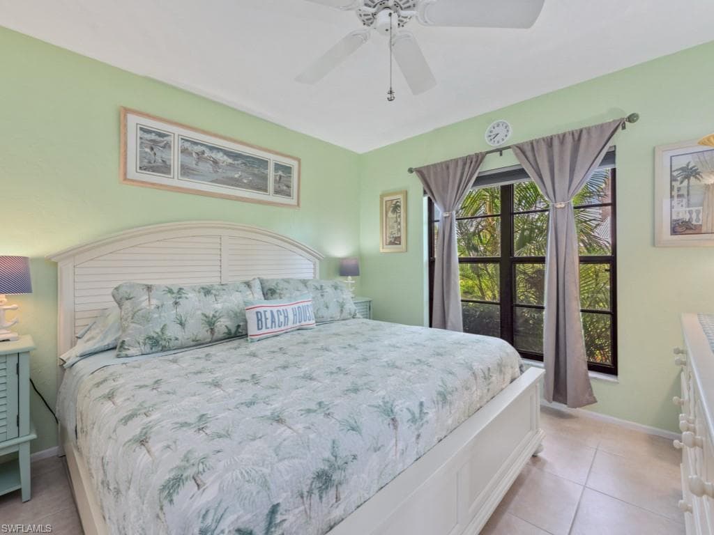 27 Greenbrier St 109, Marco Island, FL 34145-17