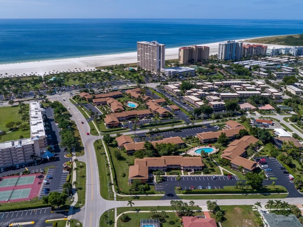27 Greenbrier St 109, Marco Island, FL 34145-1