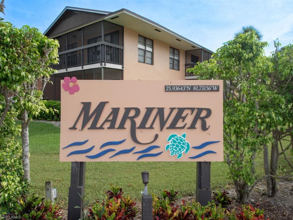 27 Greenbrier St 109, Marco Island, FL 34145-24