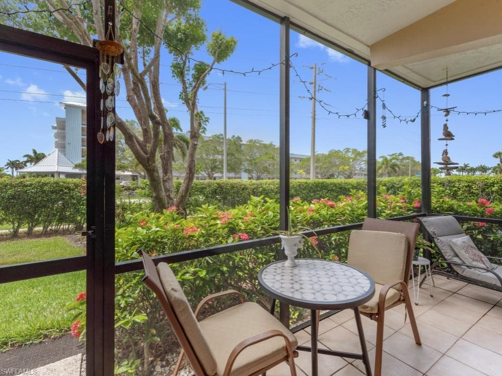 27 Greenbrier St 109, Marco Island, FL 34145-4